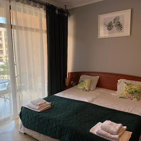 Palazzo Sp Apartments-sunny * ساني بيتش